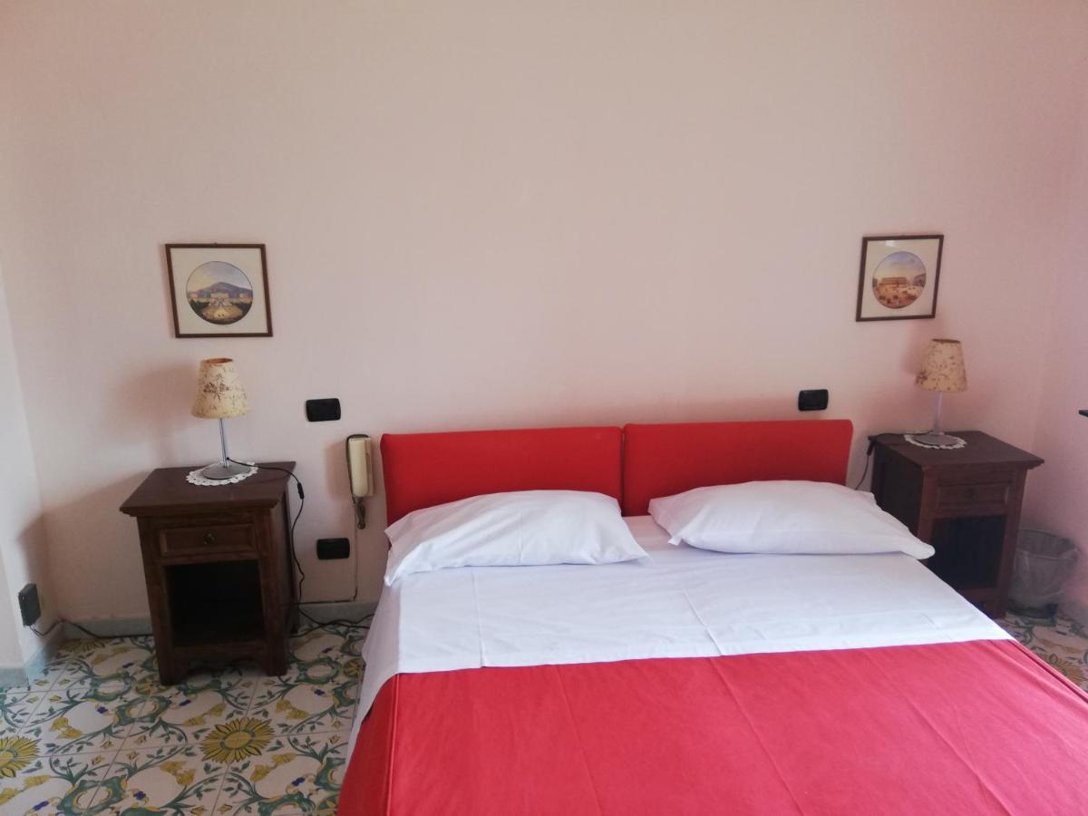 Hotel Sibilla Residence ปอซซุออลี ภายนอก รูปภาพ