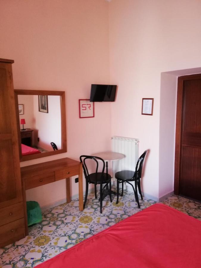 Hotel Sibilla Residence ปอซซุออลี ห้อง รูปภาพ
