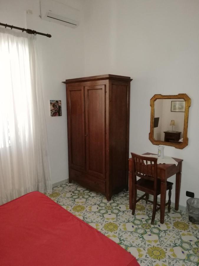 Hotel Sibilla Residence ปอซซุออลี ภายนอก รูปภาพ